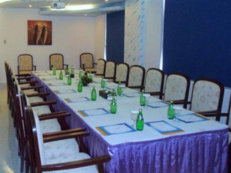 Al Maha Int Hotel Oman Maskat Zewnętrze zdjęcie